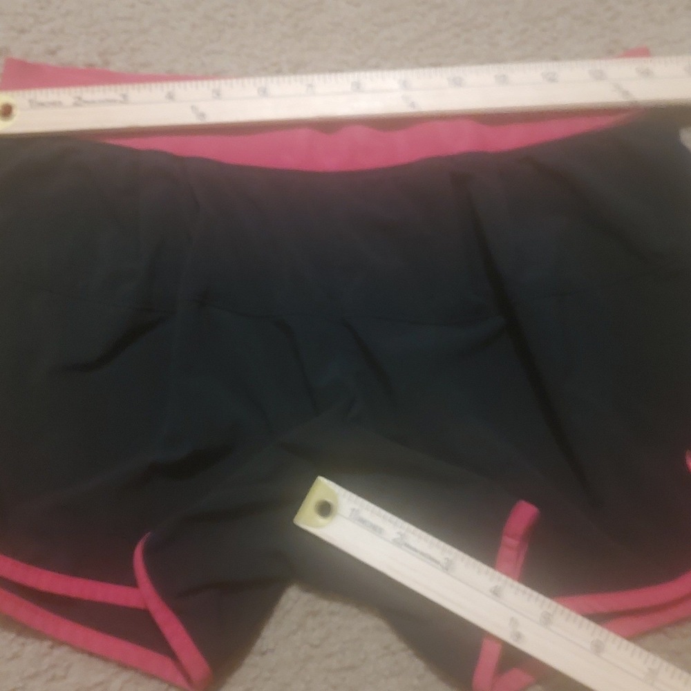 Unbranded Athletic Shorts Women Medium Black Pink Excellent Dolphin Hem Running